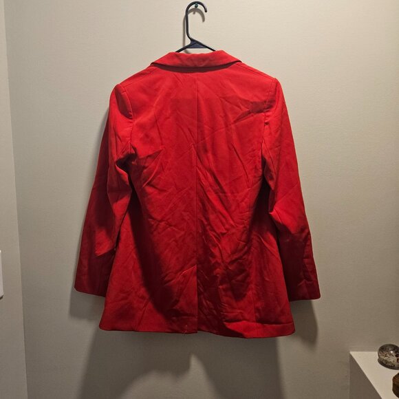 Express Editor Red Suit - Picture 4 of 4